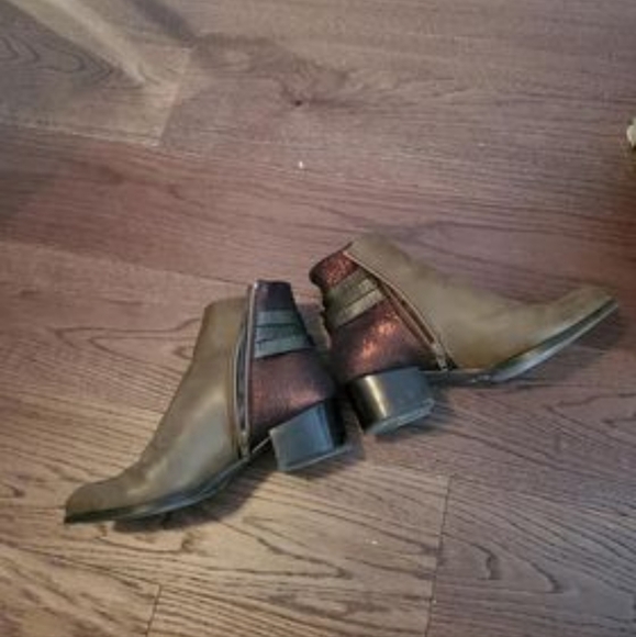 Booties - Picture 2 of 5